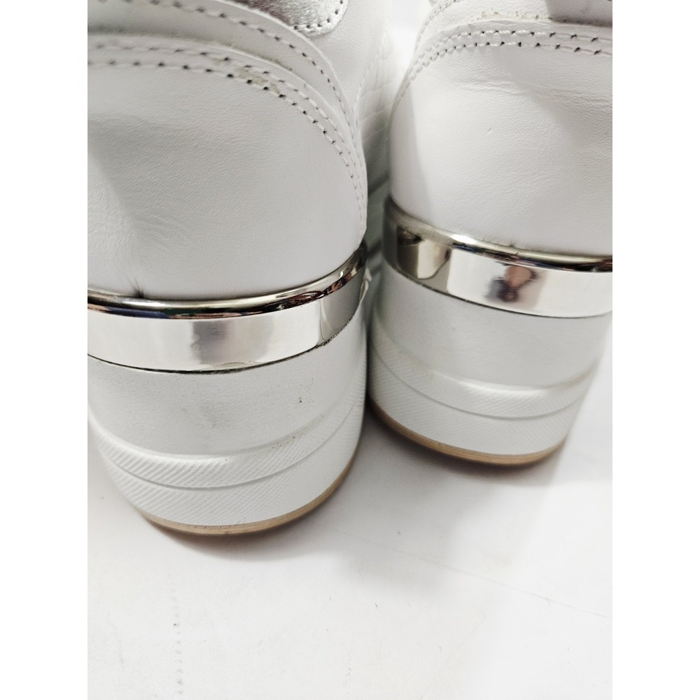 Carmela Women's Casual Wedge Leather Sneakers, Size Euro 40 White - Picture 15 of 16